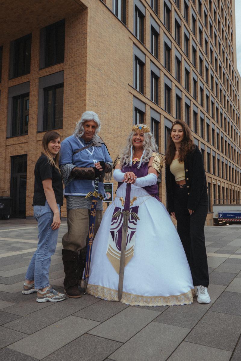 DRV Bund Team vor dem Gamescom Gebäude